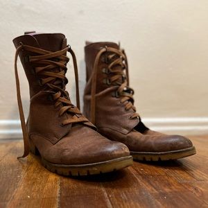 Boutique 9 lace up boots